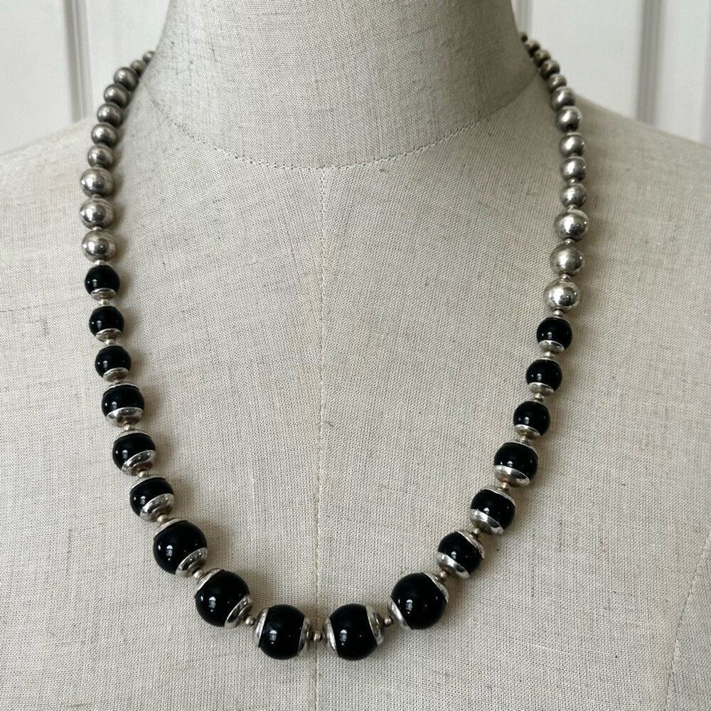 Black and silver tone beaded necklace